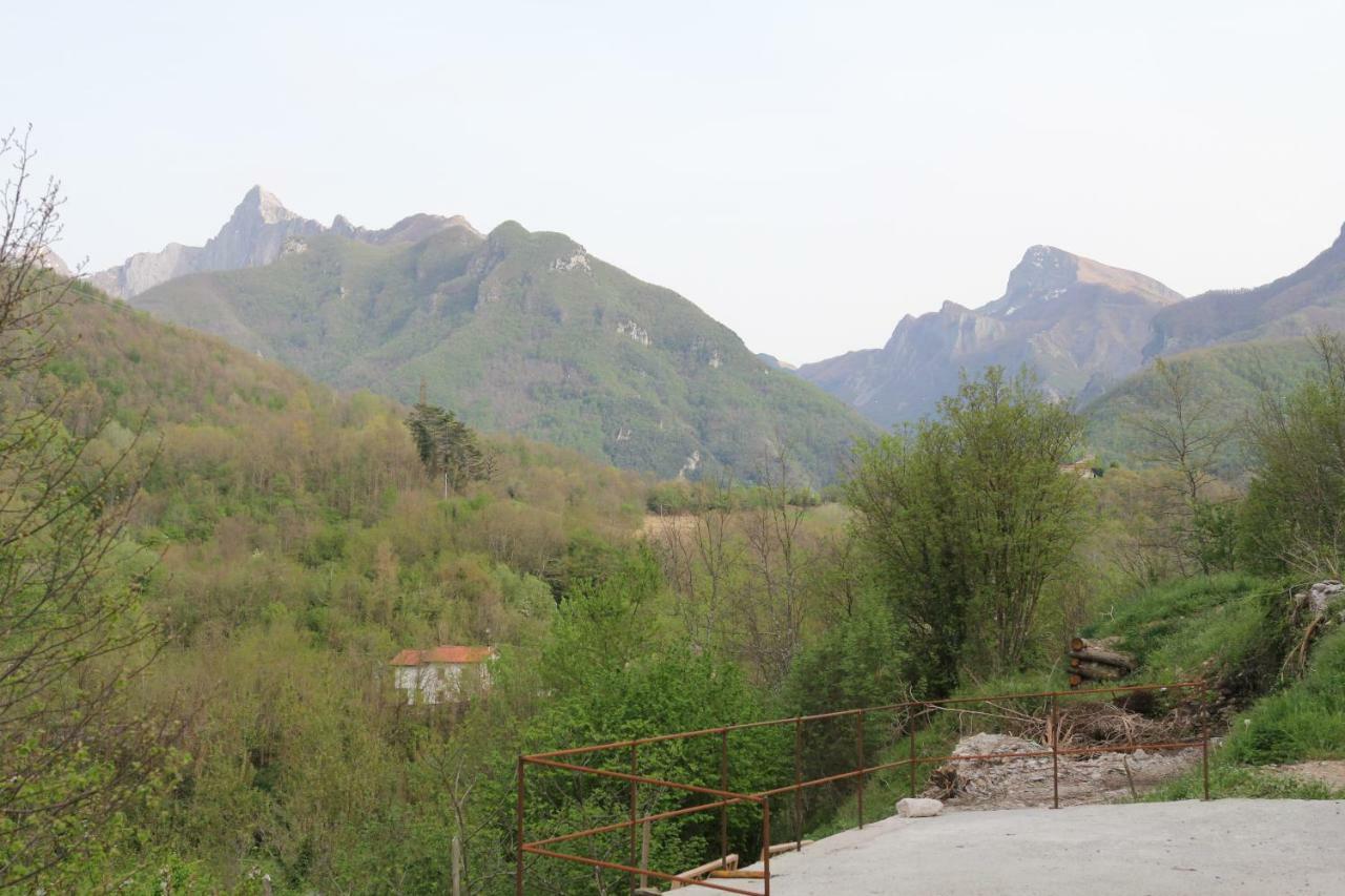 Le Case Nel Borgo Fivizzano Exterior foto